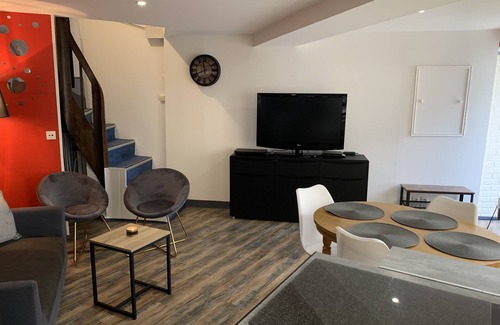 Meung-sur-Loire House | Maison le Bindice between Loire and Château