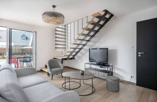 Saint-Gildas-de-Rhuys House | Maison Moderne et Lumineuse Avec Piscine, Plage à 10 mn à Pieds