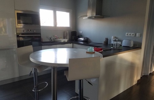 Gaillan-en-Medoc House | Maison neuve toute équipée avec terrasses,barbecue, terrain arboré clos au calme