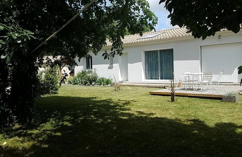 Gaillan-en-Medoc House | Maison neuve toute équipée avec terrasses,barbecue, terrain arboré clos au calme