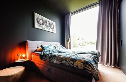 Heure House | Maison Sauvage super modern near Somme-Leuze