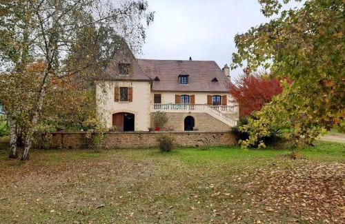 La Fagette House | Maison spacieuse au Bugue avec jardin et equipements sportifs