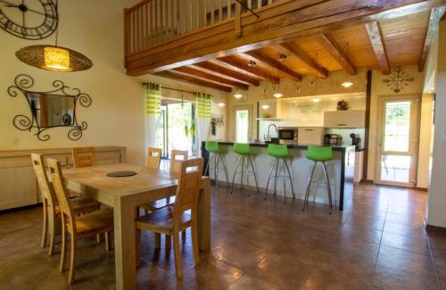 Rampieux House | Maison spacieuse avec piscine chauffée, grand jardin et équipements bébé en Dordogne - FR-1-616-267