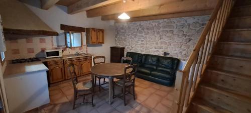 Bidon House | Maison T2 village Gorges Ardèche