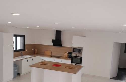 Bressols Villa | Maison T5 Entiere+piscine a 2 min de L'autoroute