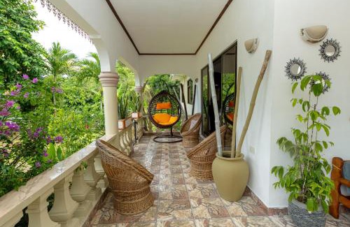 Baie Ste Anne Apartment | Maison Zelda Self Catering