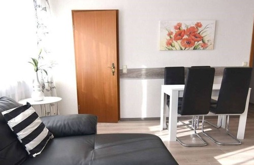 Troisdorf-West Apartment | Maisonette Apartment , 65qm, 1 Schlafzimmer, 1 Wohn-/ Schlafzimmer, Max. 5 Personen