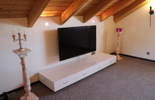 Furstenfeldbruck District House | Maisonette Deluxe by fewo-amperland