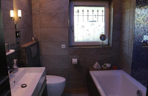 Furstenfeldbruck District House | Maisonette Deluxe by fewo-amperland