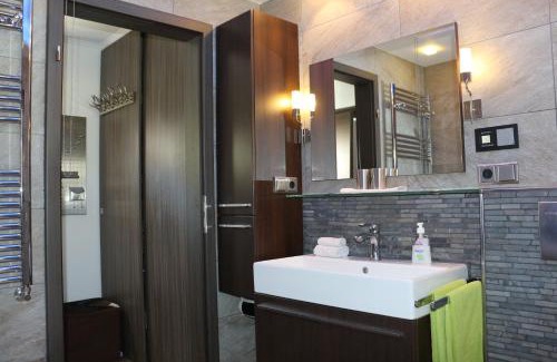 Furstenfeldbruck District House | Maisonette Deluxe by fewo-amperland