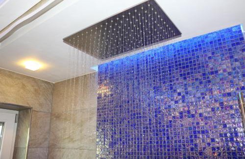 Furstenfeldbruck District House | Maisonette Deluxe by fewo-amperland