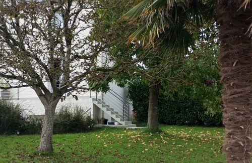 Landrevarzec House | Maisonette with garden