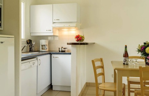 Crozon House | Maisonnette de vacances près de la plage + piscine