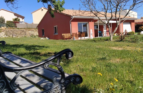 Millau House | Maisons Avec Terrasse et Jardin à 5min du Centre Ville