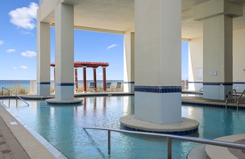 Long Beach Condo | Majestic Beach Tower 2, Oceanfront, Pools, Hot Tub!