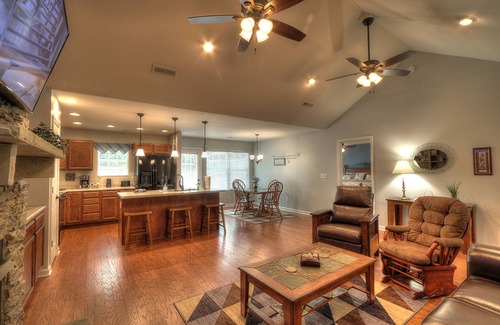 Pigeon Forge Cottage | Majestic Cove #331-Your Peaceful Retreat in the Heart of Pigeon Forge!