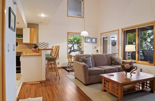 Lake Ozark Condo | MAJESTIC LAKE VIEW FROM 2ND TIER