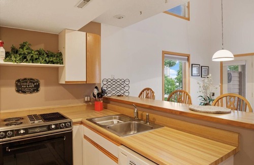 Lake Ozark Condo | MAJESTIC LAKE VIEW FROM 2ND TIER