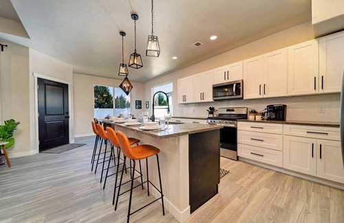 Grand Junction House | Majestic Mountain Escape | Hot Tub, Fire Pit, Grill & Scenic Views