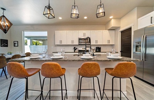 Grand Junction House | Majestic Mountain Escape | Hot Tub, Fire Pit, Grill & Scenic Views