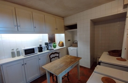 Mane Other | Majestueuse Citadelle de Mane