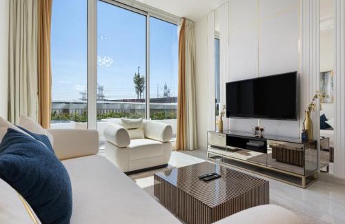 Dubai Apartment | Majesty Retreat - 1BR plus 1GR w Study-Sleeps 4- in Gemz-05