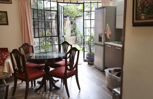 Cholula Apartment | Majikal BnB Martinlandia (La Doña)