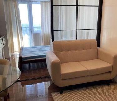 San Antonio Apartment | Makati Skyline Suite