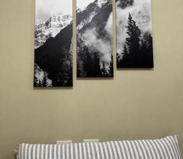 Salcedo Village Apartment | Makati Studio with WiFi, Kitchen