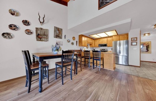 Peninsula Village Condo | MAKING MEMORIES LAKESIDE family friendly 2-bedroom condo near all the action!