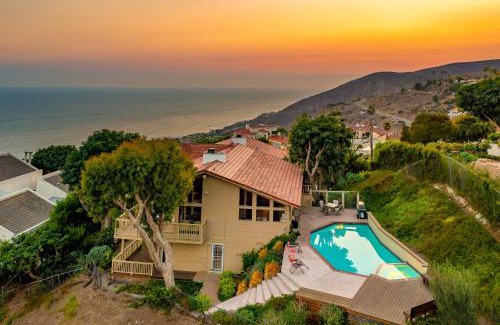 Eastern Malibu House | MAL-203-8 Sweeping Ocean Views