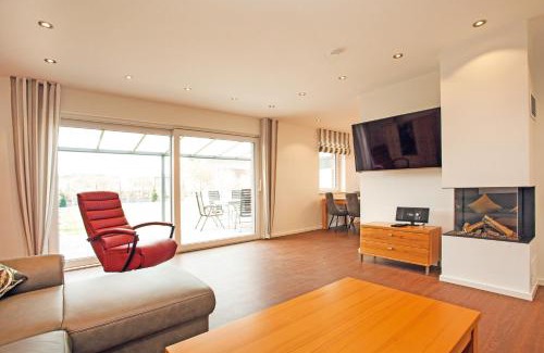 Borkum Apartment | Malaika Shania B