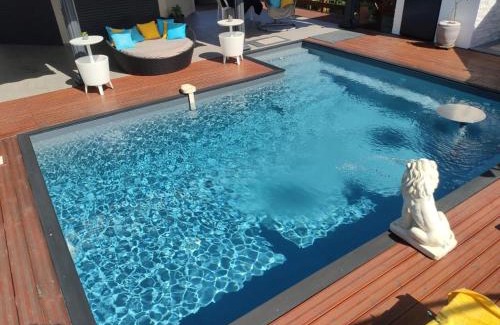 Damencourt Apartment | MALAKA F1 TOUT CONFORT Le Moule avec Piscine