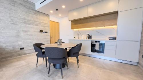 Paphos Apartment | Malberry Park 301 - Modern 2bedroom Apt with Shared Heated Pool, Sauna, Gym, Jacuzzi
