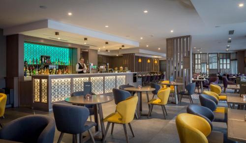 Grand Canal Dock Hotel | Maldron Hotel Pearse Street Dublin City