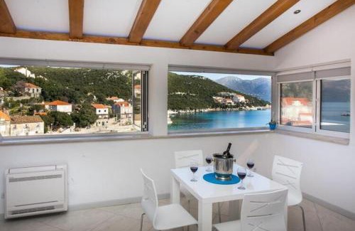 Sudurad Apartment | Mali Skoj Apartment - Two-Bedroom Apartment with Sea View