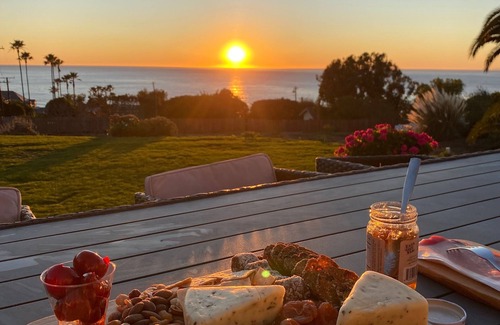 Central Malibu Villa | Malibu Beach House Sweeping Panoramic Views Walk 2 beach