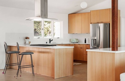 Western Malibu House | Malibu Living At Its Finest - Just Steps Away From The Beach