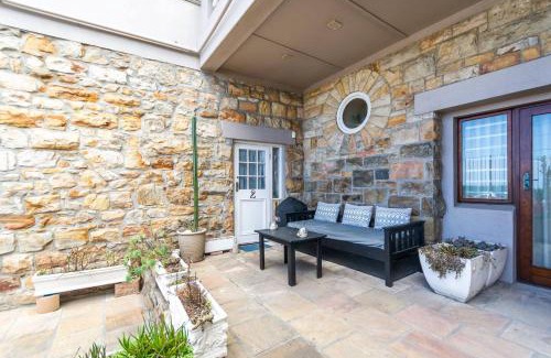 Kalk Bay Apartment | Malloom Cottage