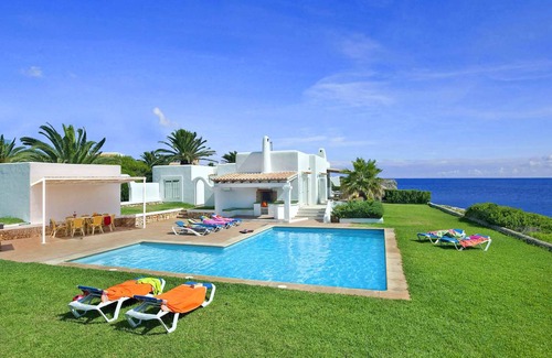 Cala Serena Villa | Mallorca Südostküste - Villa Cala Serena 4840 mit Meerblick, Pool und Internet. Wechseltag Samstag, Nebensaison flexibel auf Anfrage, Mindestmietzeit 1 Woche. - - Wenn wegen Corona / Covid 19 kein Aufenthalt im Ferienhaus möglich ist, kann vor Anreise gegen Zahlung von Euro 200,- umgebucht oder storniert werden!