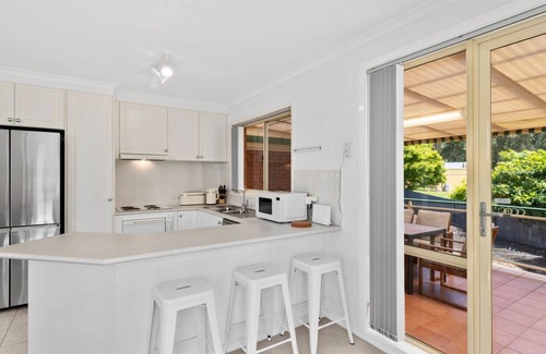 Malua Bay House | Malua House by the Bay