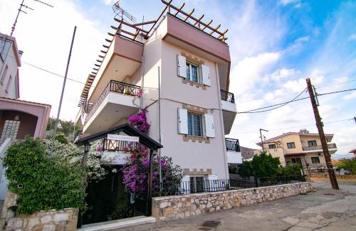 Monemvasia Apartment | Malvasia Corner Studios - ex Romeo's House