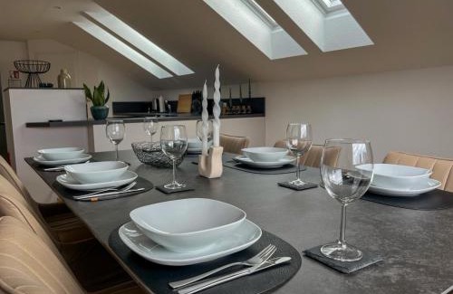 Fulda Apartment | MaMa-Apartments - Netflix, Balkon, Kaffee & Tee, WIFI, Waschmaschine, familienfreundlich, kostenloser Parkplatz - 125 qm