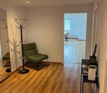 Fulda Apartment | MaMa-Apartments - Stylisches Apartment mit Netflix, Balkon und und kostenlosem Parkplatz - 125 qm