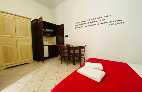 Lipari Historic Centre House | Mamamia #Lipari