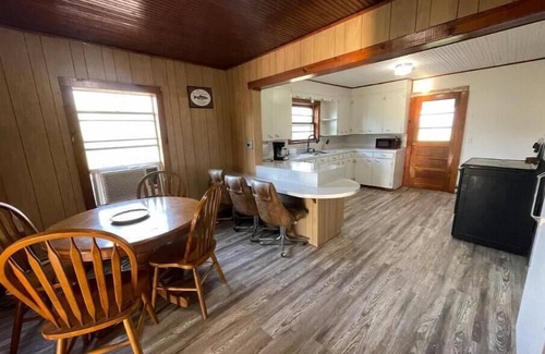 Vendor House | Mamaw & Papaw's Farmhouse