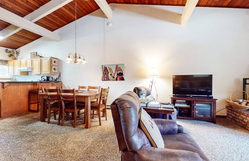 Mammoth Lakes Condo | Mammoth Estates 223 Lovely Mountain condo with Wood Burning Fireplace in Prime location by RedAwning