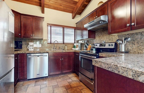 Mammoth Lakes Condo | Mammoth Estates 229 Spacious Pet-friendly Mountain Modern Condo with Private Washer Dryer by RedAwning