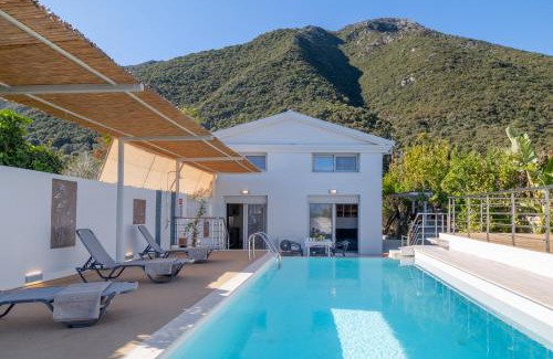 Ellomenos Villa | manèas exclusive new luxury villa