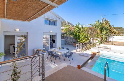 Ellomenos Villa | manèas exclusive new luxury villa